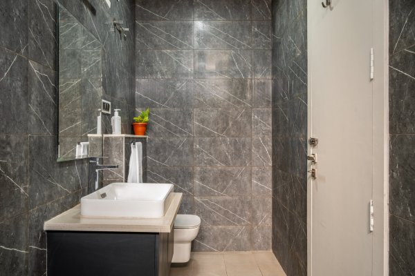 Image Title Goes Here